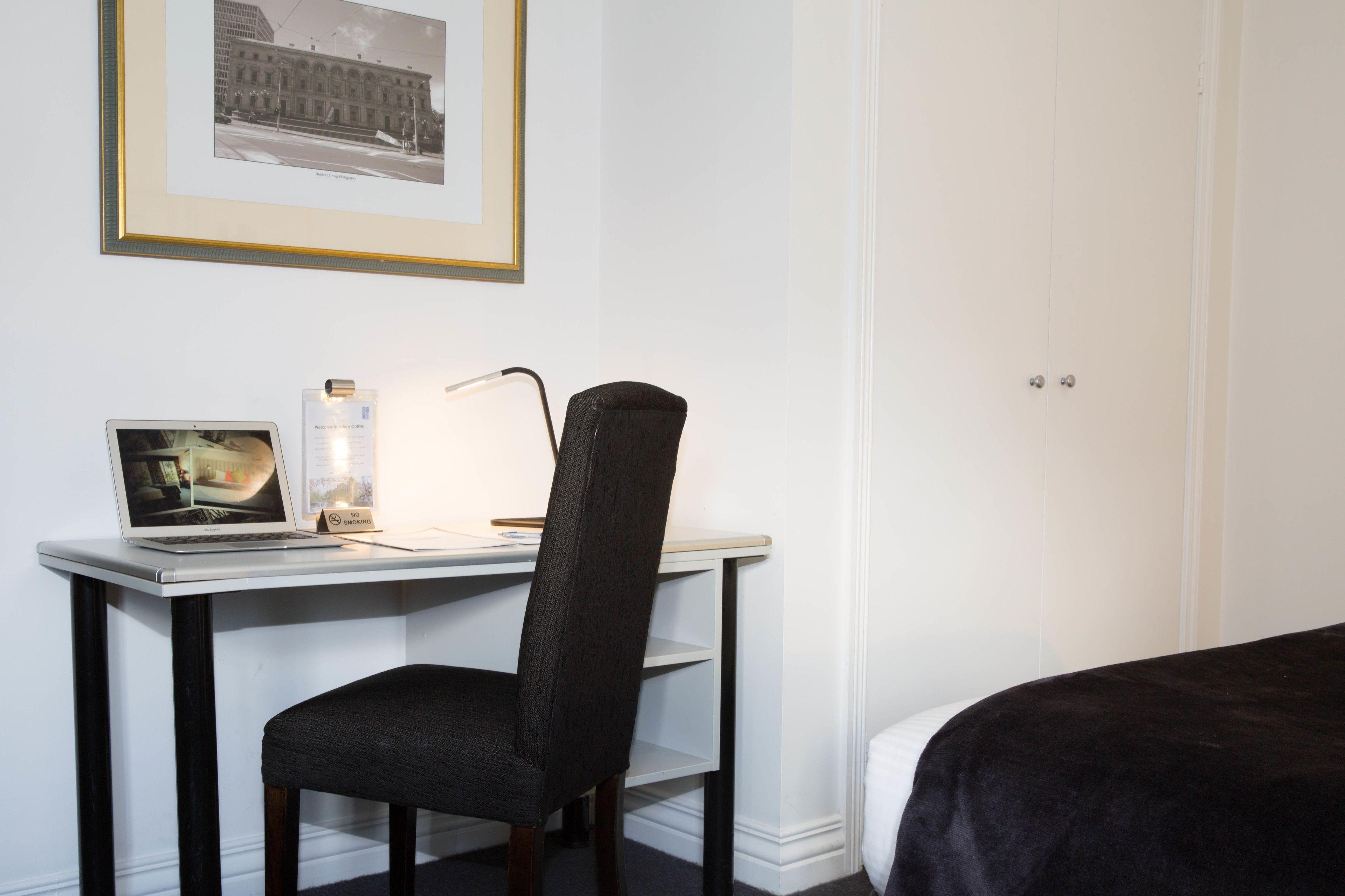 Hotel Collins